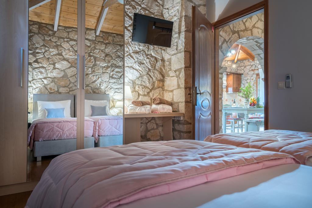 Villa Tramonto With Private Heated Pool, By Zantewize Volimes ภายนอก รูปภาพ