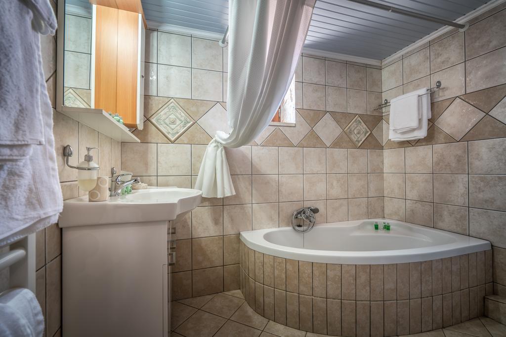 Villa Tramonto With Private Heated Pool, By Zantewize Volimes ภายนอก รูปภาพ